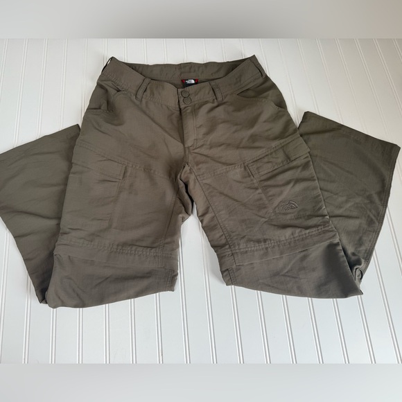The North Face T338/T738 Woman's  Convertible Hiking Pants Shorts 6 Short - Picture 1 of 6